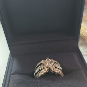 Elegant Silver and Gold Women's Ring